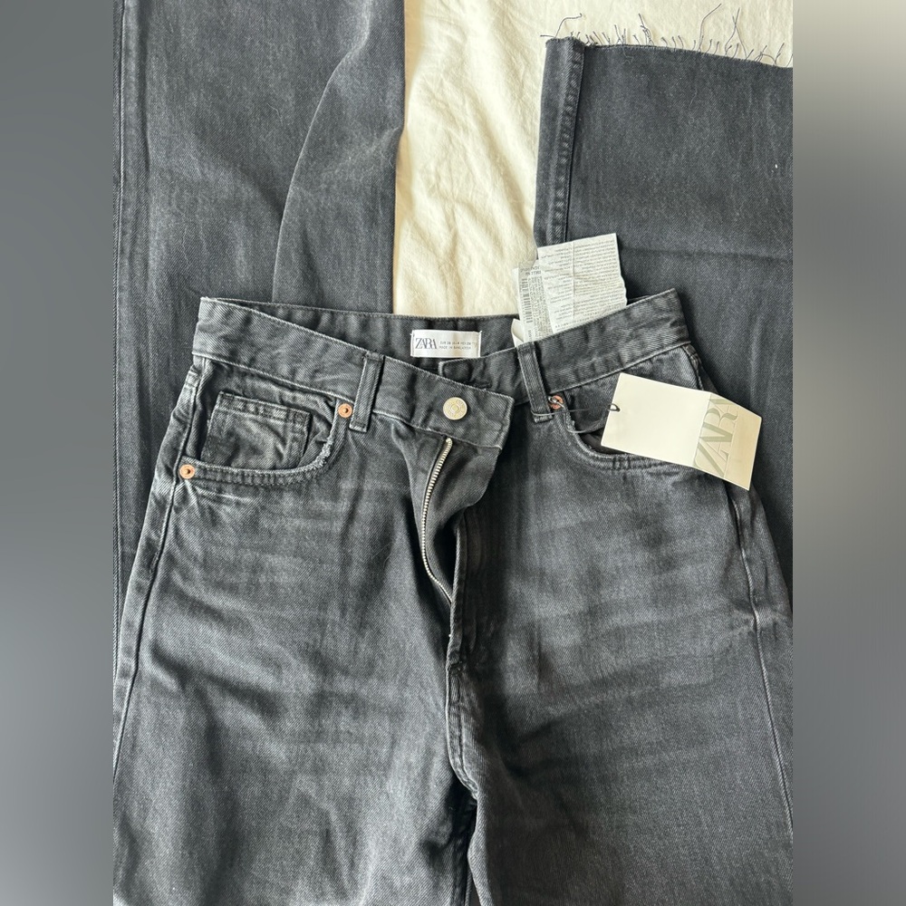 Zara Jeans NEVER WORN